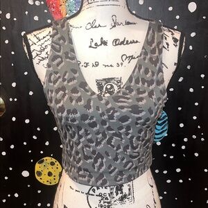 Green Leopard Print Women's Supportive Activewear Top